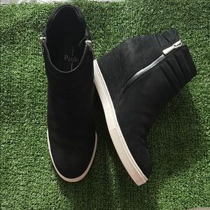 L Paolo Black Suede Platform Wedge Boots High-Top Design, Zipper Sides